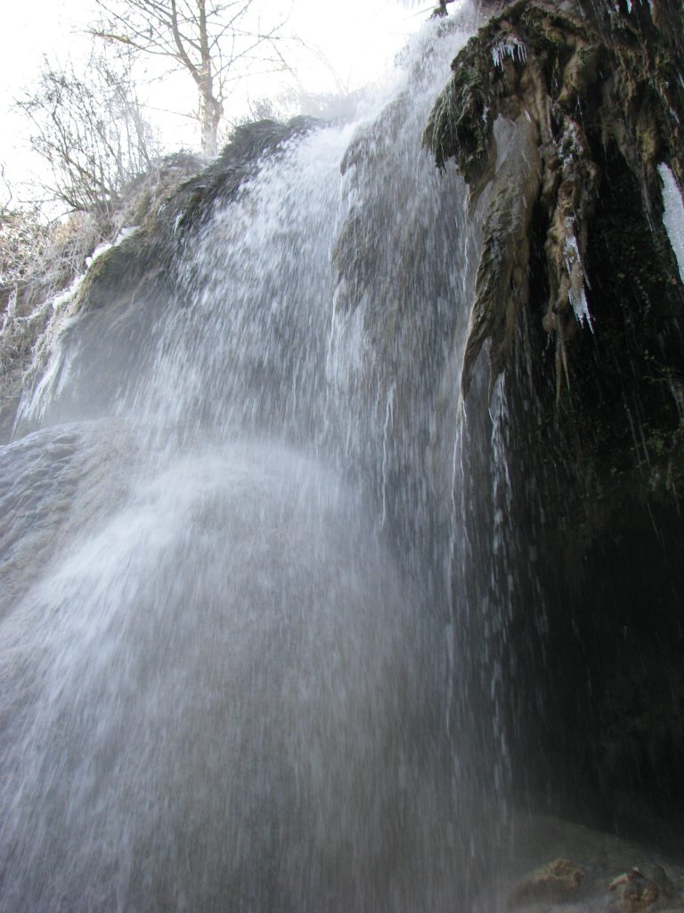 cascada geoagiu de aproape