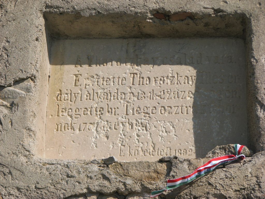 Inscripție în Cetatea Trascăului