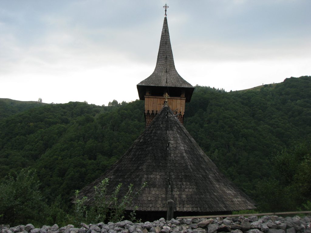 Sub Piatră, biserica de lemn