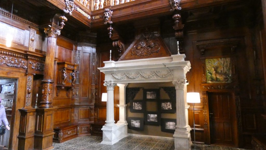 Interior castelul Banffy Răscruci