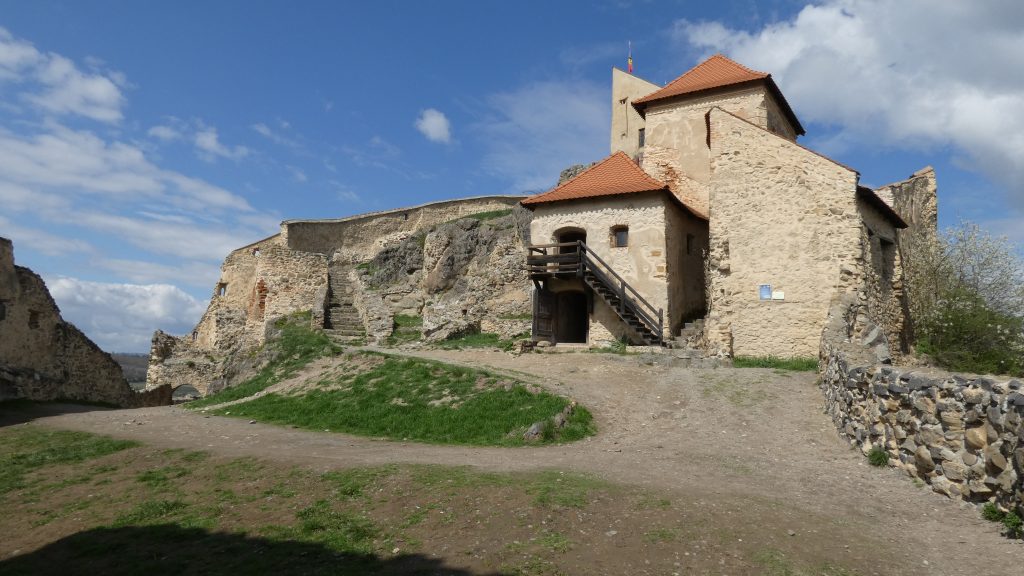 Cetatea Rupea aprilie 2025